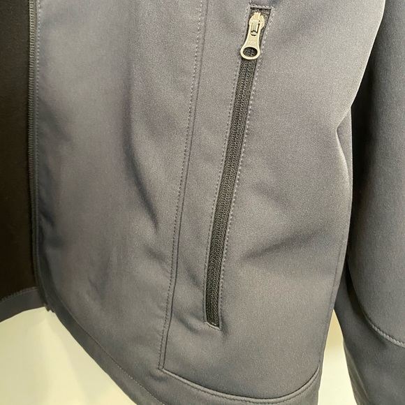 3/$15 Men’s grey soft shell, fleece lined jacket - Picture 5 of 10